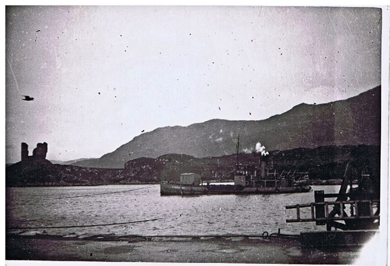 1938 - Dredger "Sand Chime" The skipper was a Mr Calendar who lived in Aberdeen (Backhilton Road) and had a daughter called Irene.